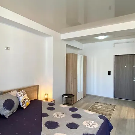Onix 608 Free Pool Apartment *